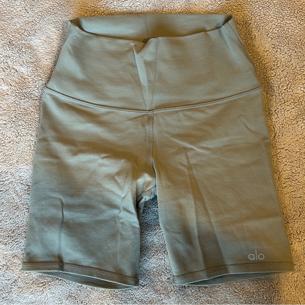 ALO Yoga Women's Bike Shorts